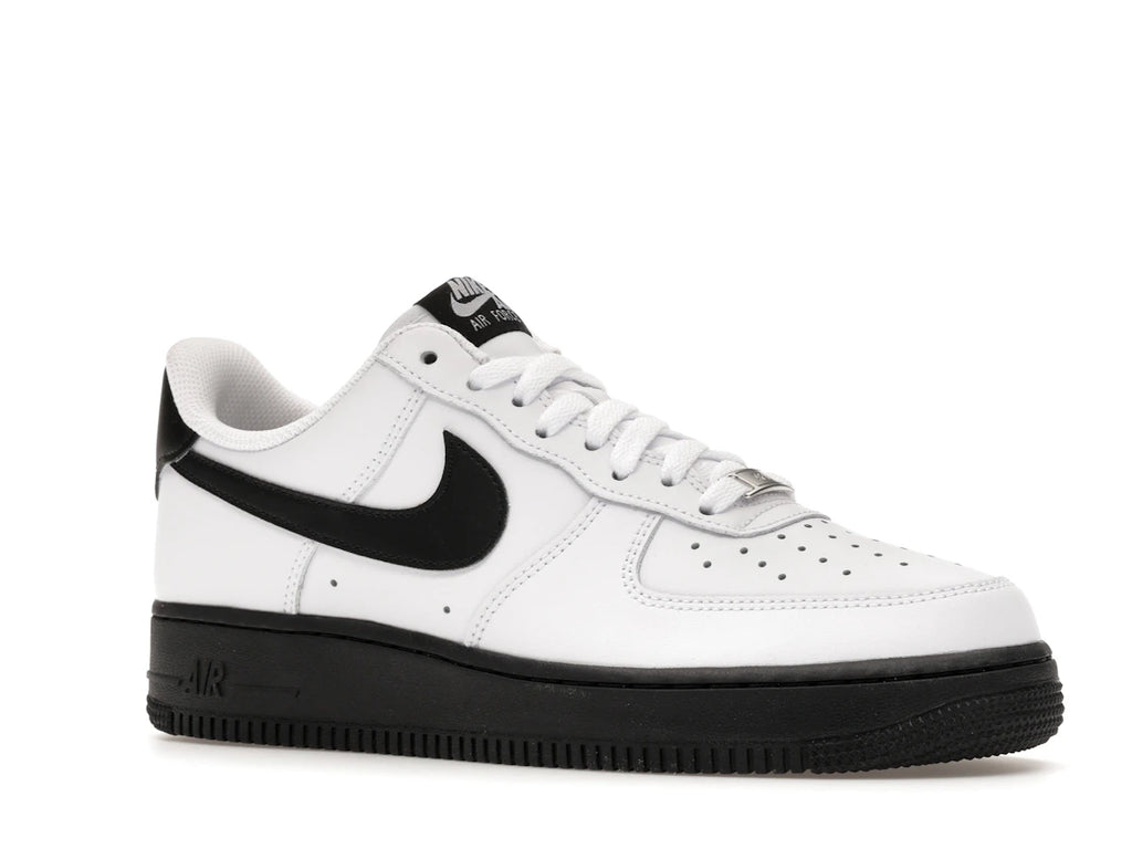 Nike Air Force 1 Low '07 White Black (2026)