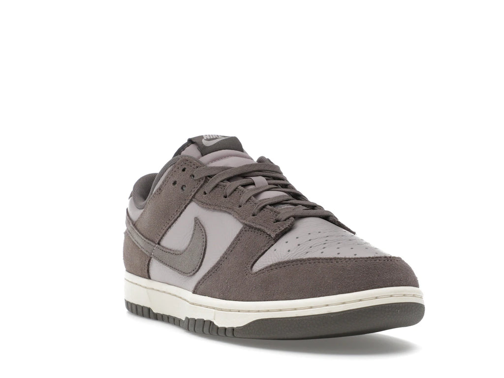 Nike Dunk Low Platinum Violet Cave Stone
