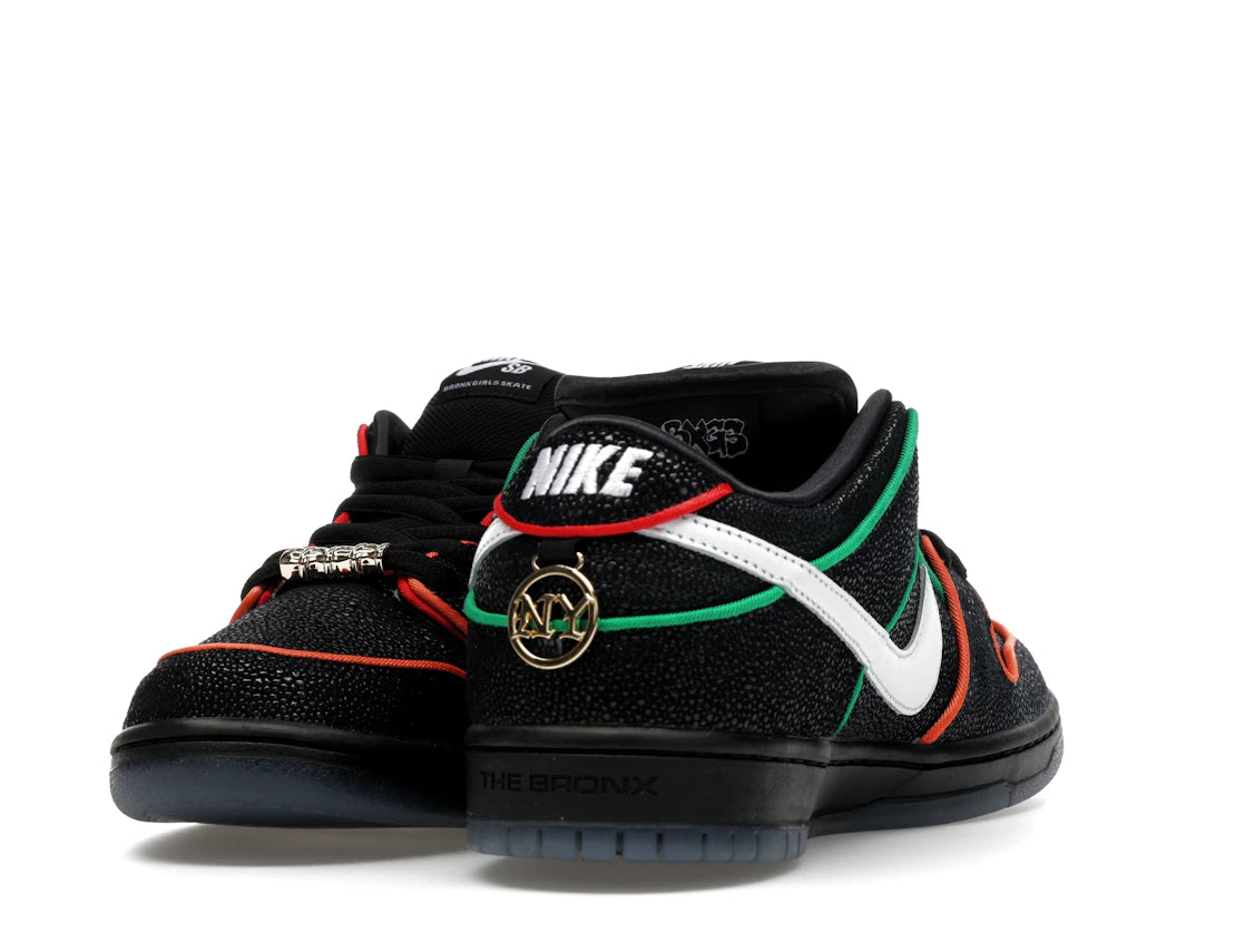 Nike SB Dunk Low Bronx Girls Skate