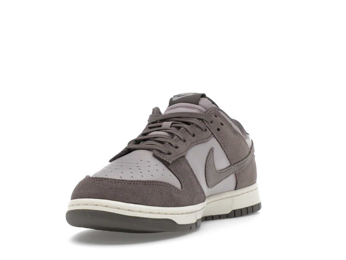 Nike Dunk Low Platinum Violet Cave Stone