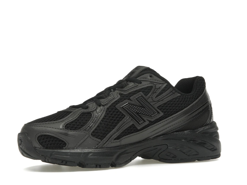 New Balance 740 Triple Black