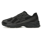 New Balance 740 Triple Black