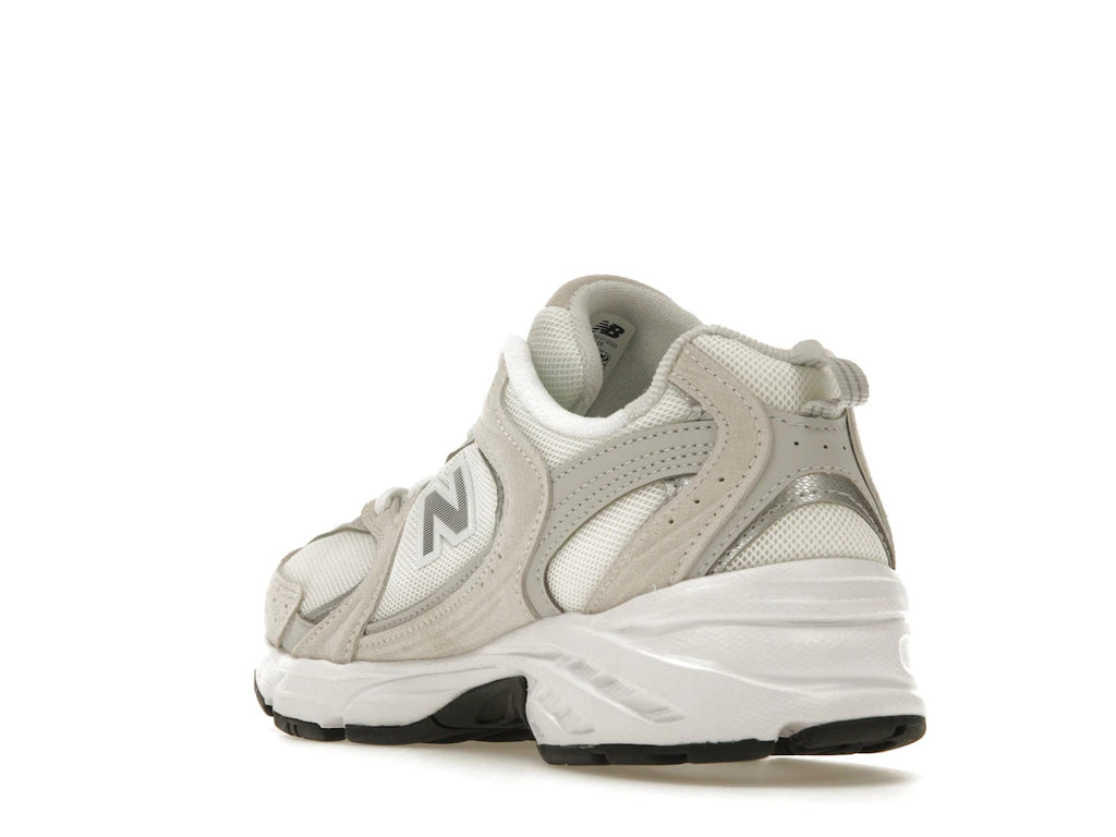 New Balance 530 Beige